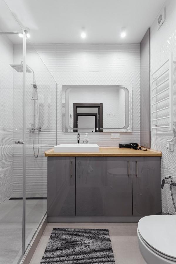 White Apartments Одесса Экстерьер фото