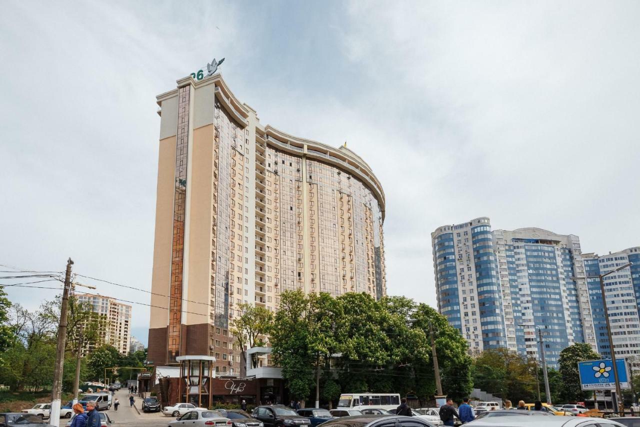 White Apartments Одесса Экстерьер фото
